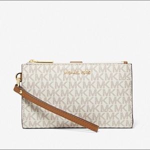 Jet Set Travel Double Zip Wristlet • Michael Kors